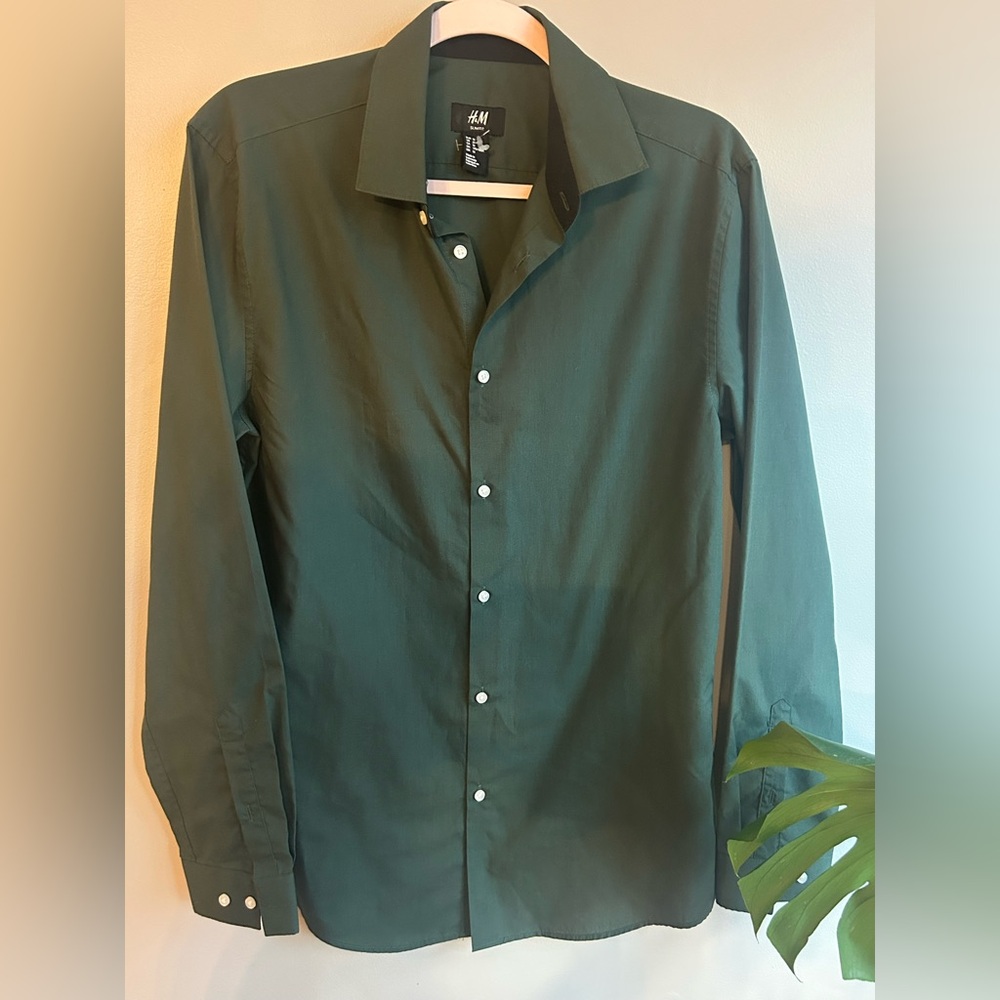 H&M Men's Button down Green Shirt size medium - Picture 3 of 5